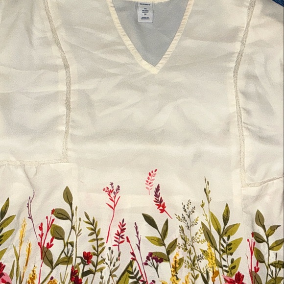 Floral Print White Blouse - Picture 4 of 9